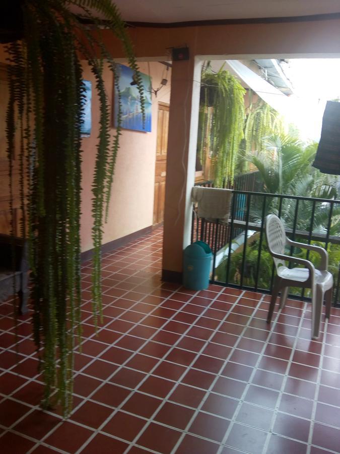 Hospedaje Eli Panajachel Exterior photo